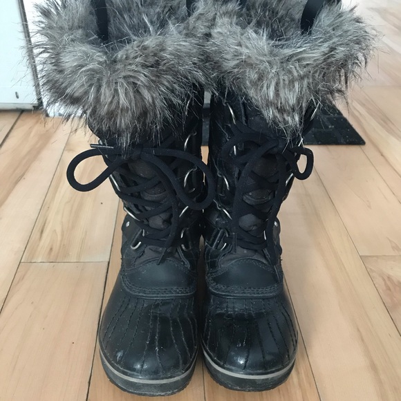 Black Sorel Tofino II boots - Picture 2 of 15